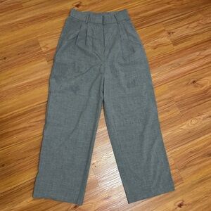 Women’s Gray Wide-Leg Trousers